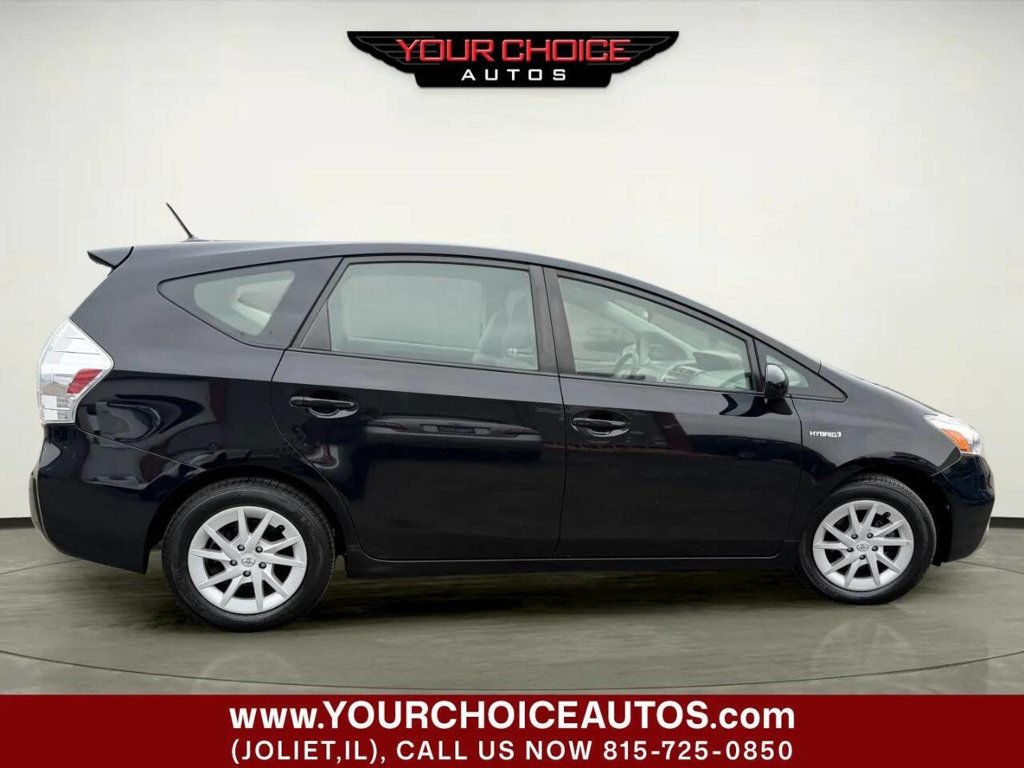 2014 Toyota Prius v 5dr Wagon Three - 22993937 - 9