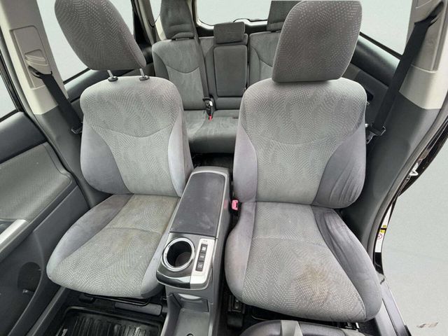 2014 Toyota Prius v 5dr Wagon Three - 22993937 - 14