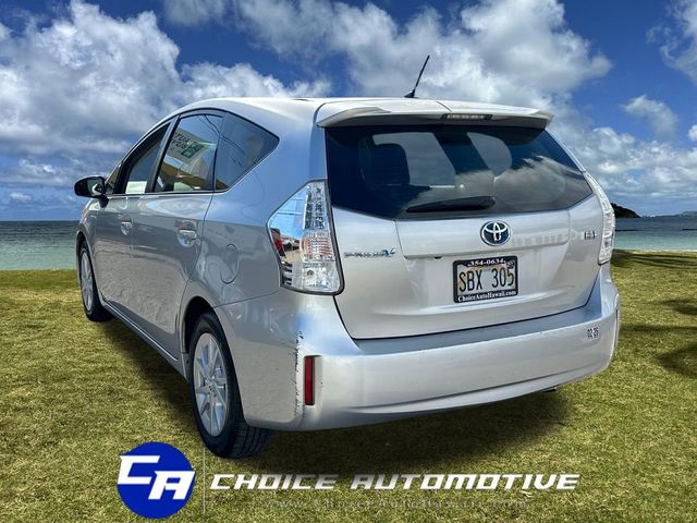 2014 Toyota Prius v Two