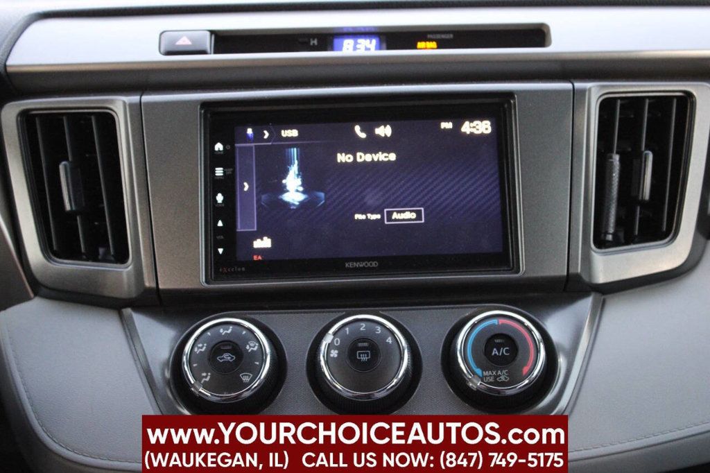 2014 Toyota RAV4 AWD 4dr LE - 22907541 - 19