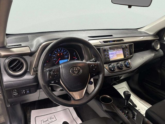 2014 Toyota RAV4 AWD 4dr LE - 23050438 - 11