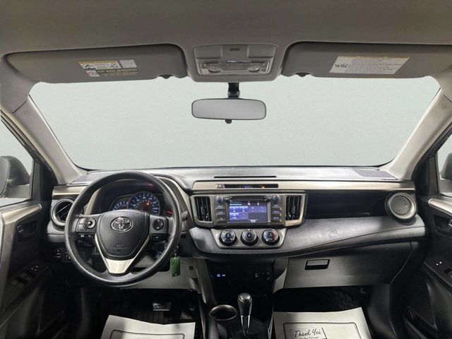 2014 Toyota RAV4 AWD 4dr LE - 23050438 - 19