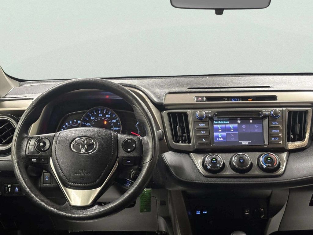 2014 Toyota RAV4 AWD 4dr LE - 23050438 - 20