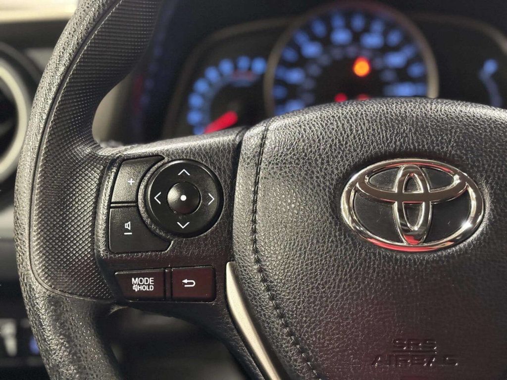 2014 Toyota RAV4 AWD 4dr LE - 23050438 - 25