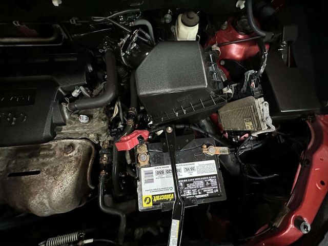 2014 Toyota RAV4 AWD 4dr Limited - 22953389 - 31