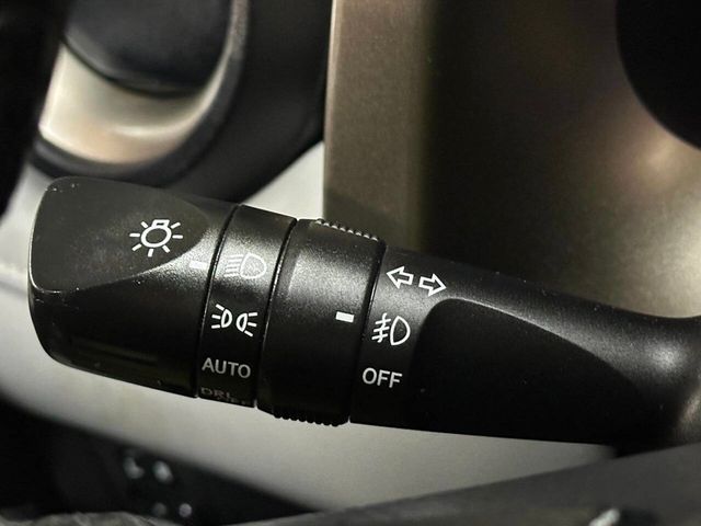 2014 Toyota RAV4 AWD 4dr Limited - 22953389 - 38