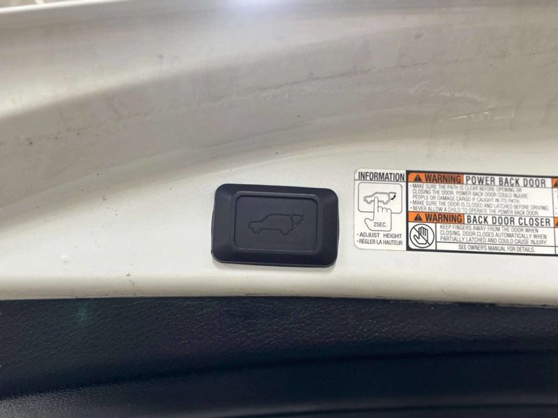 2014 Toyota RAV4 AWD 4dr Limited - 22976962 - 17