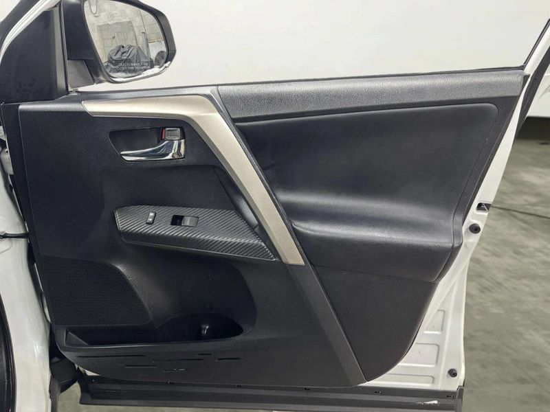 2014 Toyota RAV4 AWD 4dr Limited - 22976962 - 20