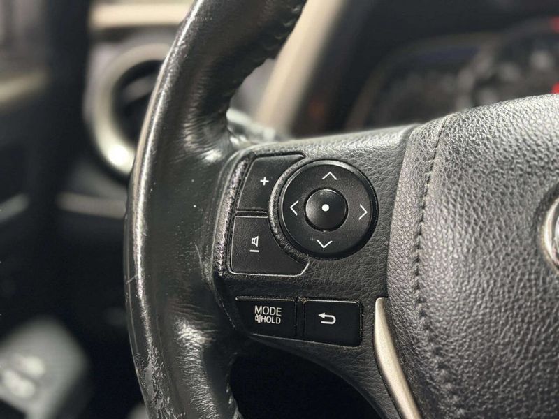 2014 Toyota RAV4 AWD 4dr Limited - 22976962 - 32