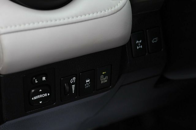 2014 Toyota RAV4 AWD LIMITED W/ TECHNOLOGY PKG, NAVIGATION, LEATHER - 22986066 - 19