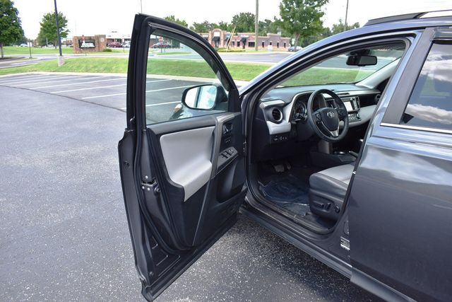 2014 Toyota RAV4 FWD 4dr Limited - 23055951 - 40