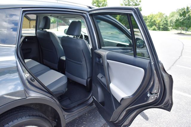 2014 Toyota RAV4 FWD 4dr Limited - 23055951 - 43