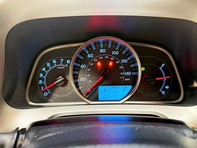 2014 Toyota RAV4 FWD 4dr XLE - 22905850 - 13
