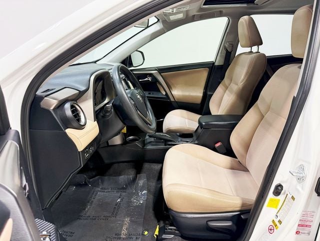 2014 Toyota RAV4 FWD 4dr XLE - 22905850 - 20