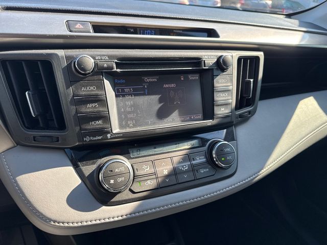 2014 Toyota RAV4 FWD 4dr XLE - 22964849 - 13