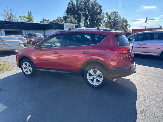 2014 Toyota RAV4 FWD 4dr XLE - 22964849 - 5