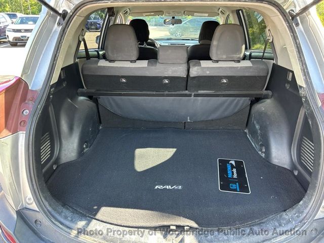 2014 Toyota RAV4 LE - 22907777 - 23