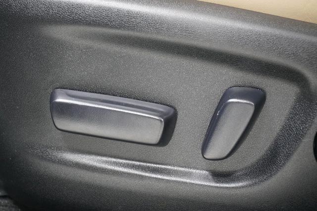 2014 Toyota RAV4 Limited - 23013763 - 27