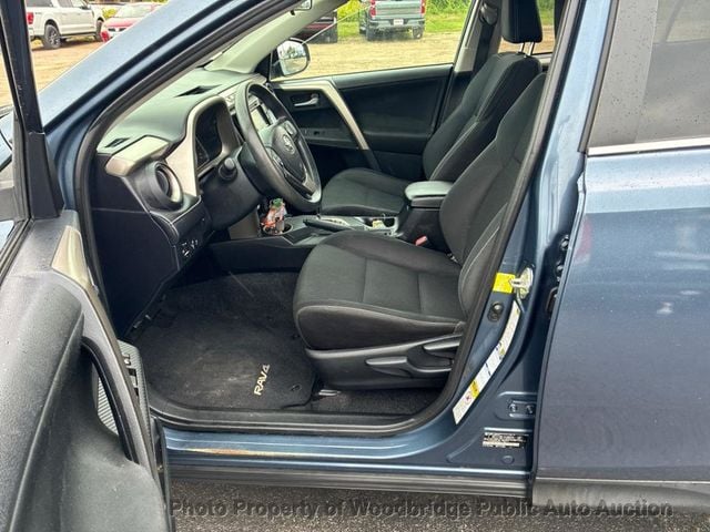2014 Toyota RAV4 Sport XLE - 23064809 - 4