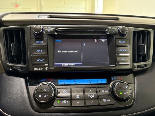 2014 Toyota RAV4 XLE - 23078738 - 16