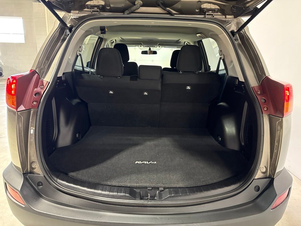 2014 Toyota RAV4 XLE - 23078738 - 26