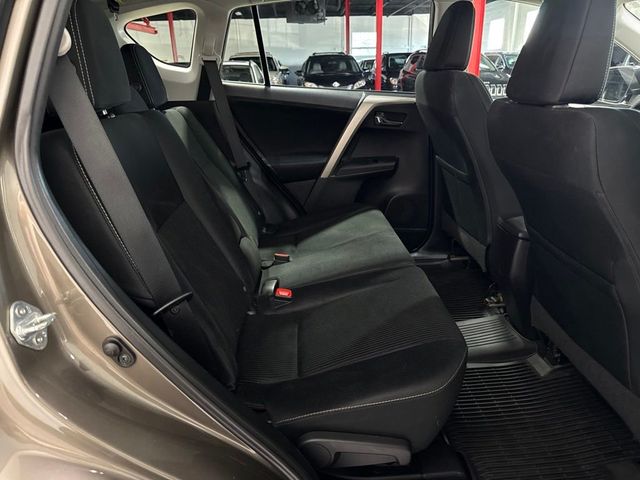 2014 Toyota RAV4 XLE - 23078738 - 28