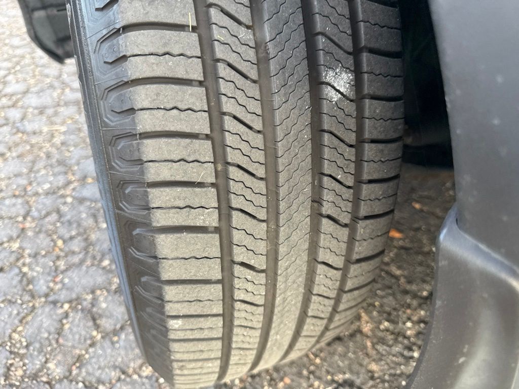 2014 Toyota RAV4 XLE - 23078738 - 2