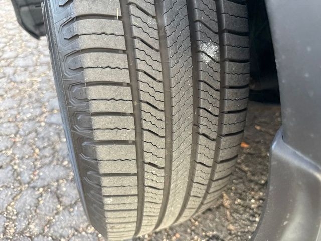 2014 Toyota RAV4 XLE - 23078738 - 2