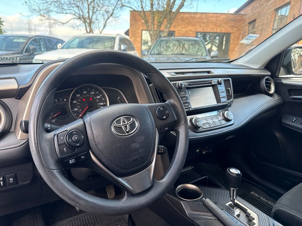2014 Toyota RAV4 XLE - 23078738 - 8
