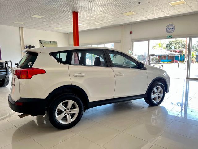 2014 Toyota RAV AWD  - 22759465 - 4