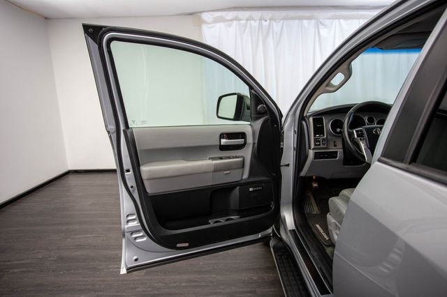 2014 Toyota Sequoia 4WD 5.7L FFV Limited - 22925878 - 15