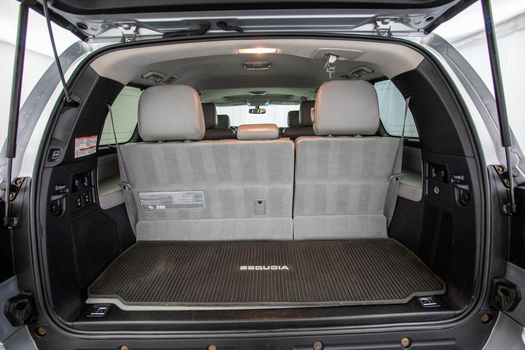 2014 Toyota Sequoia 4WD 5.7L FFV Limited - 22925878 - 41