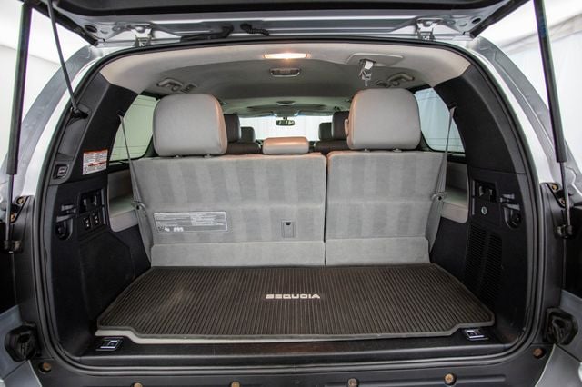 2014 Toyota Sequoia 4WD 5.7L FFV Limited - 22925878 - 41