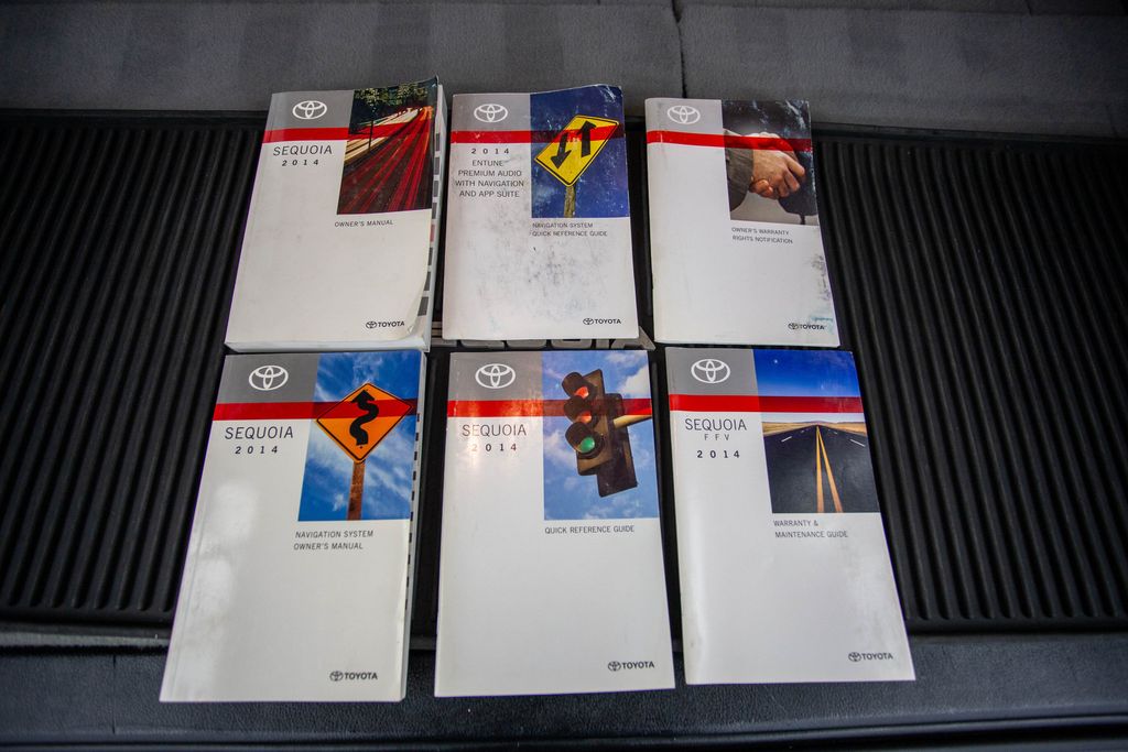 2014 Toyota Sequoia 4WD 5.7L FFV Limited - 22925878 - 43