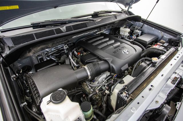 2014 Toyota Sequoia 4WD 5.7L FFV Limited - 22925878 - 48