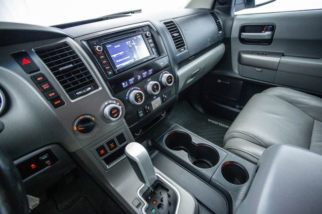 2014 Toyota Sequoia 4WD 5.7L FFV Limited - 22925878 - 53