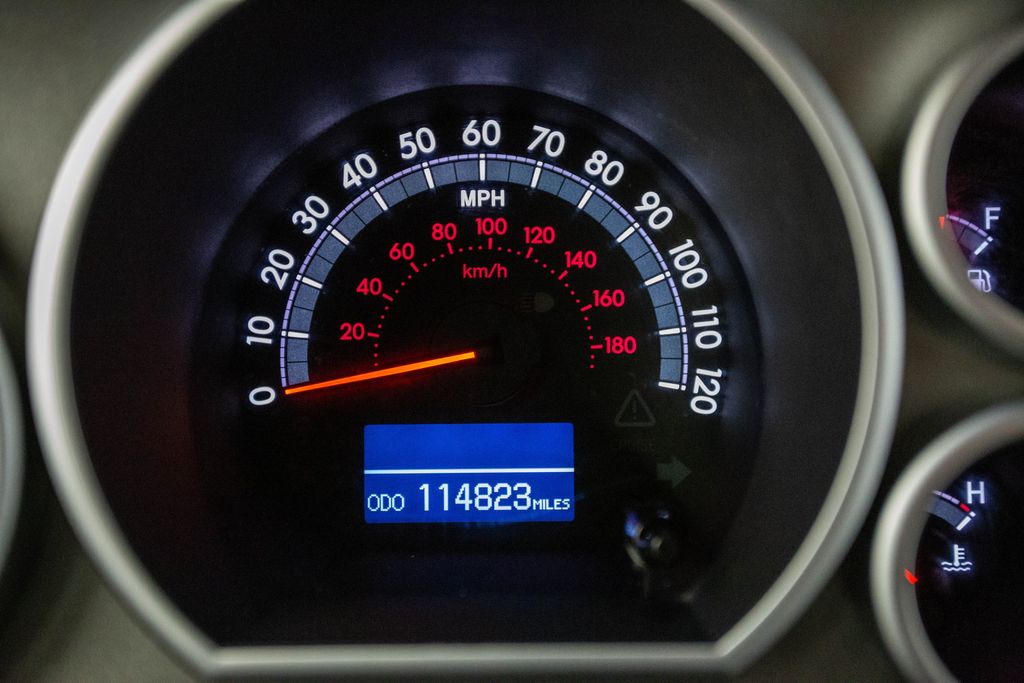 2014 Toyota Sequoia 4WD 5.7L FFV Limited - 22925878 - 8