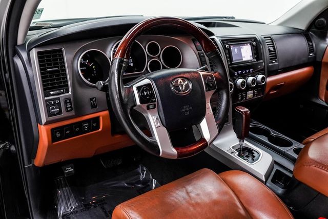 2014 Toyota Sequoia 4WD 5.7L FFV Platinum - 22986441 - 13