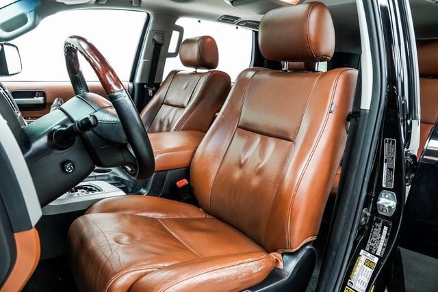 2014 Toyota Sequoia 4WD 5.7L FFV Platinum - 22986441 - 34