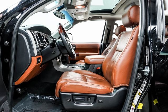 2014 Toyota Sequoia 4WD 5.7L FFV Platinum - 22986441 - 35