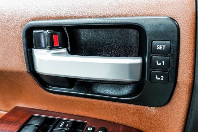 2014 Toyota Sequoia 4WD 5.7L FFV Platinum - 22986441 - 40