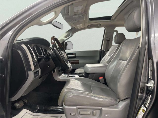 2014 Toyota Sequoia 4WD 5.7L FFV Platinum - 22987384 - 12