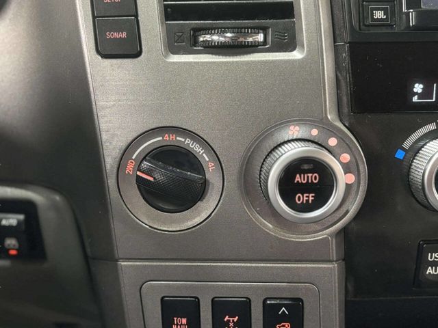 2014 Toyota Sequoia 4WD 5.7L FFV Platinum - 22987384 - 38