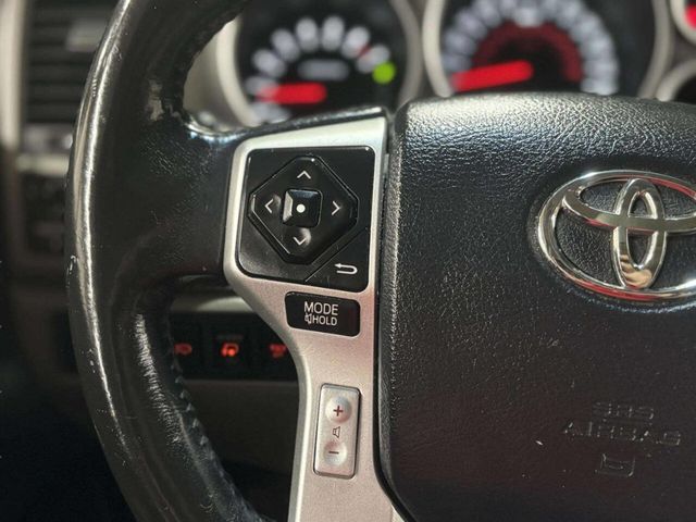 2014 Toyota Sequoia 4WD 5.7L FFV Platinum - 22987384 - 43