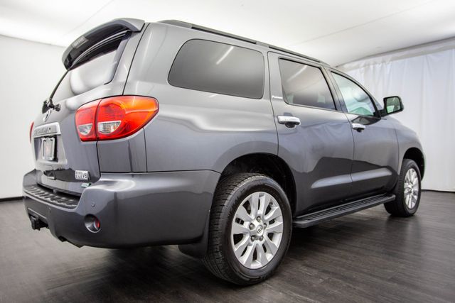 2014 Toyota Sequoia 4WD 5.7L FFV Platinum - 22695118 - 31