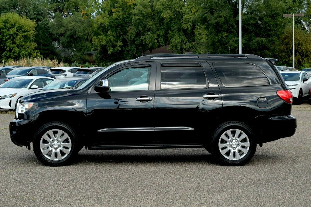 2014 Toyota Sequoia Platinum photo 18