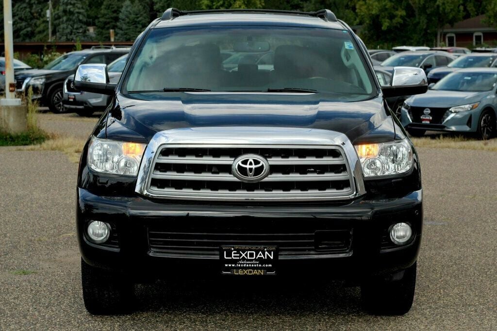 2014 Toyota Sequoia Platinum photo 4