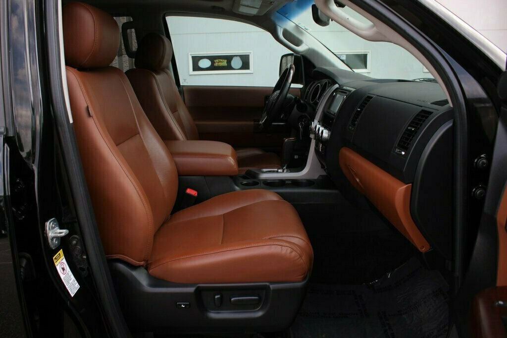 2014 Toyota Sequoia Platinum photo 7