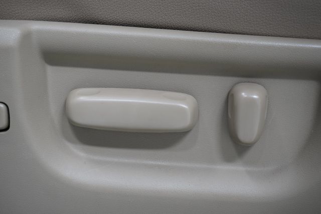 2014 Toyota Sequoia RWD 5.7L Limited - 22976121 - 11