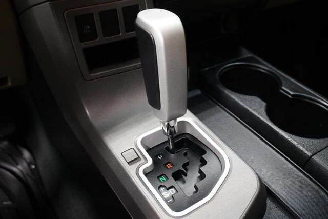 2014 Toyota Sequoia RWD 5.7L Limited - 22976121 - 19